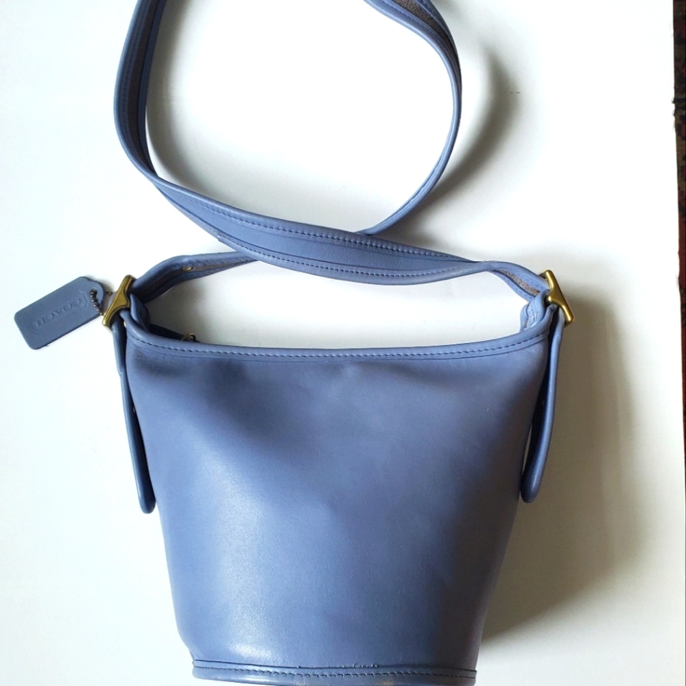 VINTAGE COACH MAGGIE DUFFLE CROSSBODY BAG PERIWINKLE BLUE 9019 USA